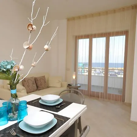 فندق مبيت وإفطار La Darsena غالّيبولي