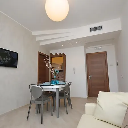 La Darsena فندق مبيت وإفطار 3*